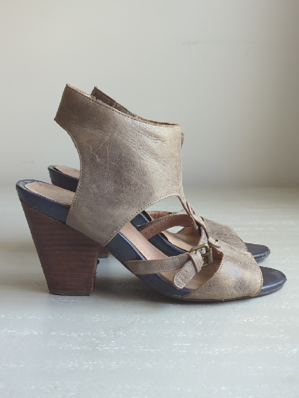 Miz‎ Mooz Melanie Open-Toe Block Heel Sandals Leather size 7.5 - Picture 2 of 6